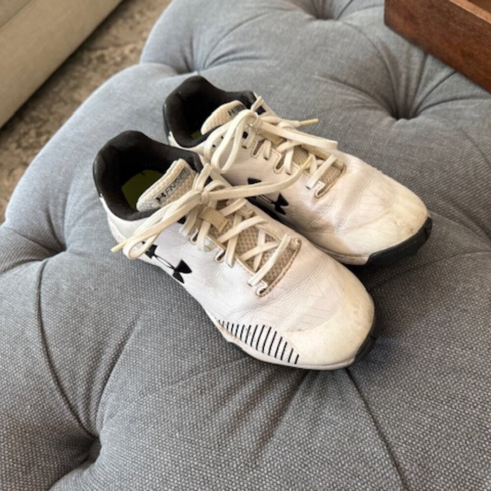 UNDER ARMOUR Women's Finisher Turf Lacrosse / Field Hockey Cleats 7.5